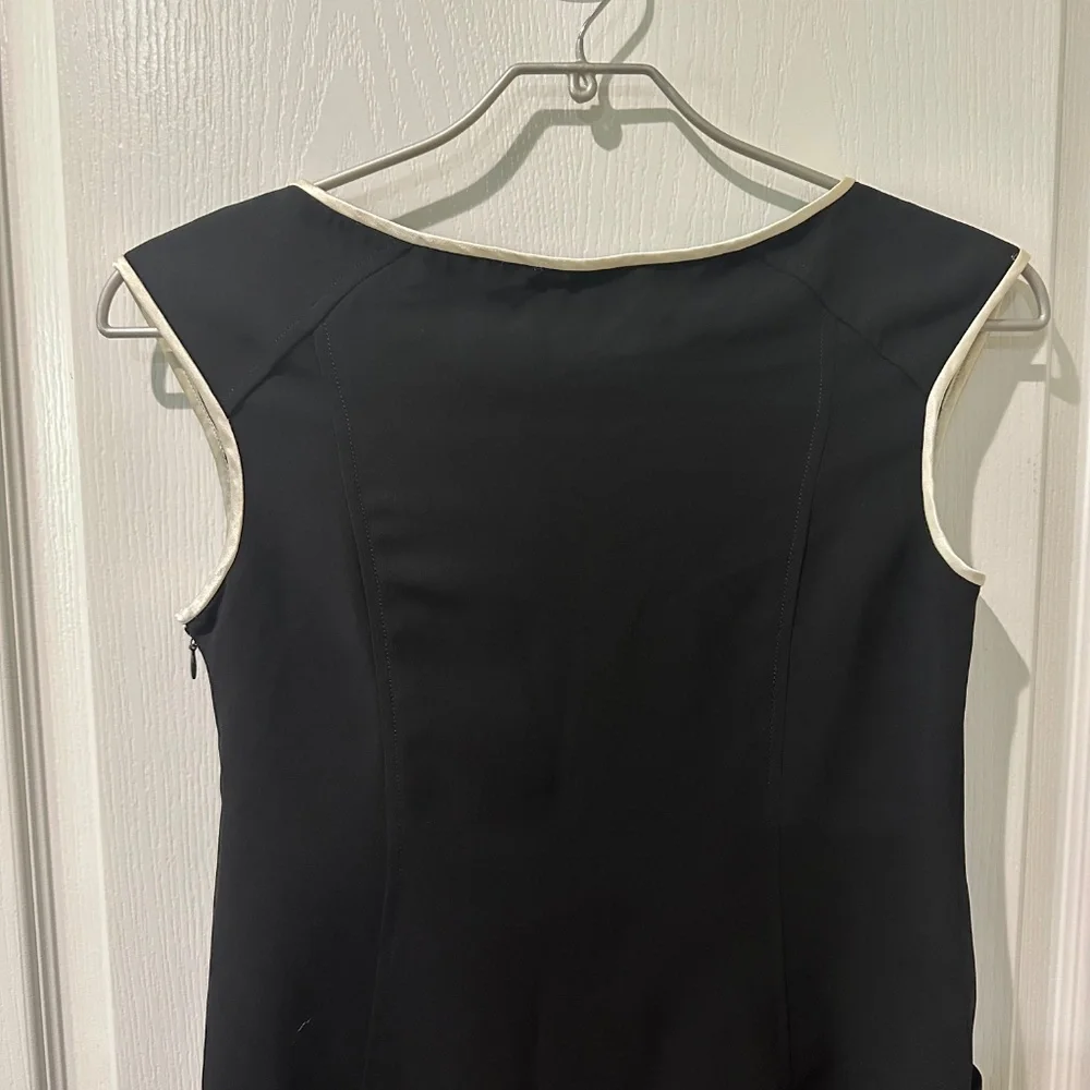 Evan Picone Black and White Sleeveless Sheath Dress - Picture 6 of 9